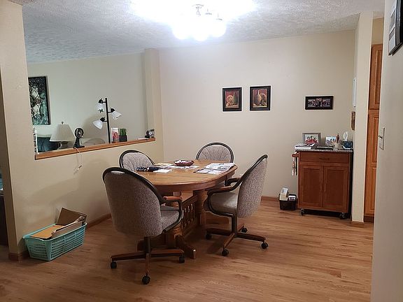 5th image of 1113 Sandhill Ct