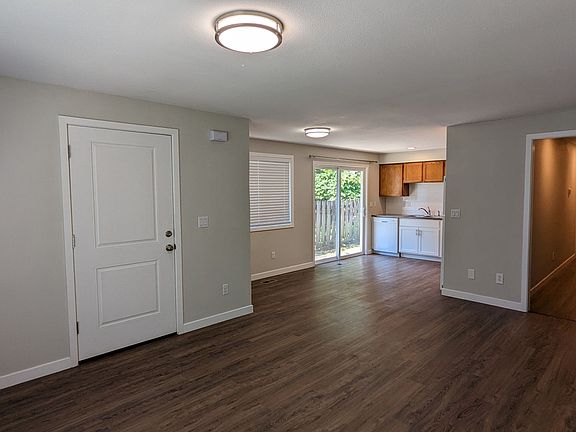 2nd image of 3112 Grand Blvd #3112