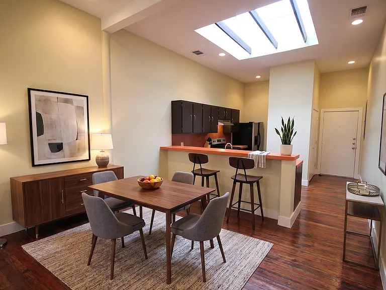 321 S Flores St #M205 — Photo 21