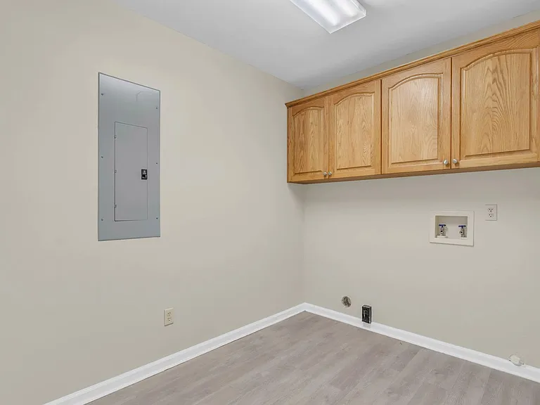 4838 Rolling Meadows Ln — Photo 16