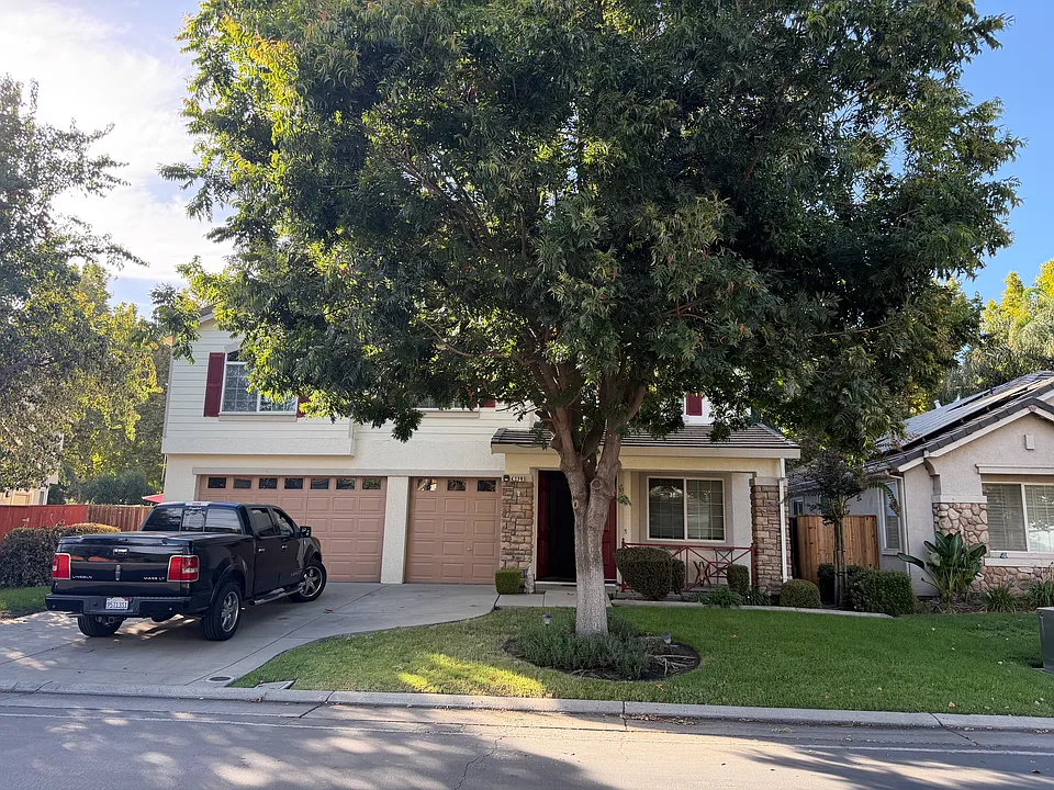 4038 Pine Lake Cir