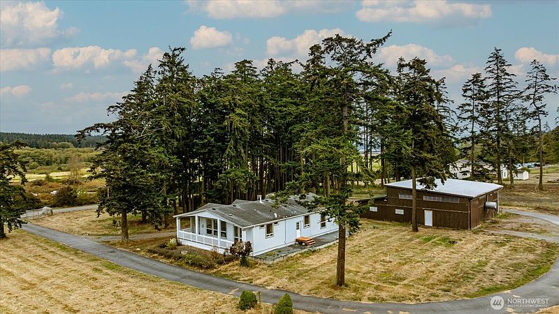 2nd image of 162 W Frostad Road