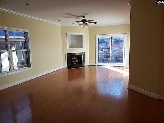2nd image of 121 Palm Hill Dr