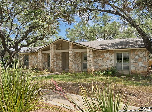2nd image of 13626 Pebble Oak Dr