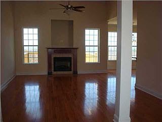 1st image of 835 Harris Dr