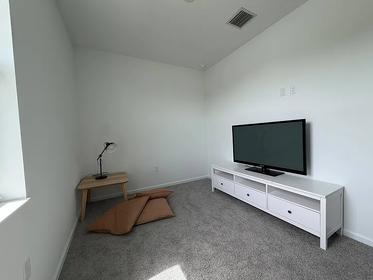 4402 Longwood — Photo 20