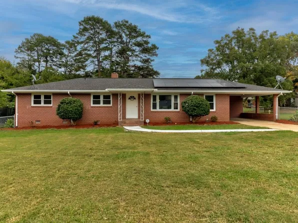 1018 Woodvale Dr, Spartanburg, SC 29303