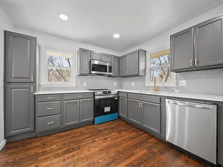 1034 W Boyd St — Photo 9