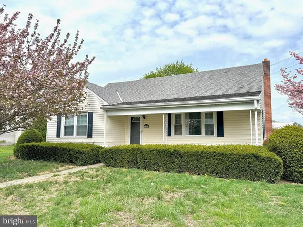 202 S Sheridan Rd, Newmanstown, PA 17073