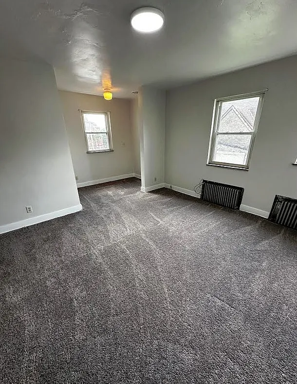 441 - 443 - 445 Library Street - 443 Apt. 6 — Photo 2