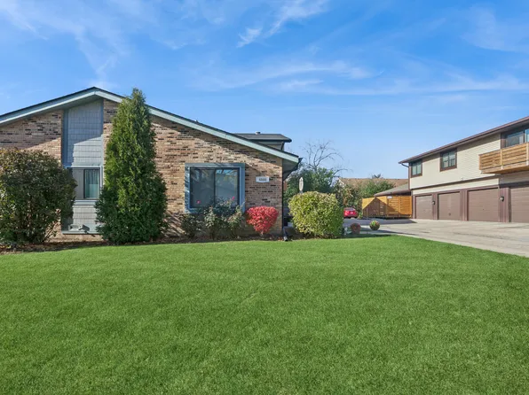 (undisclosed Address), Darien, IL 60561