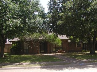 908 Spring Brook Dr, Allen, TX 75002