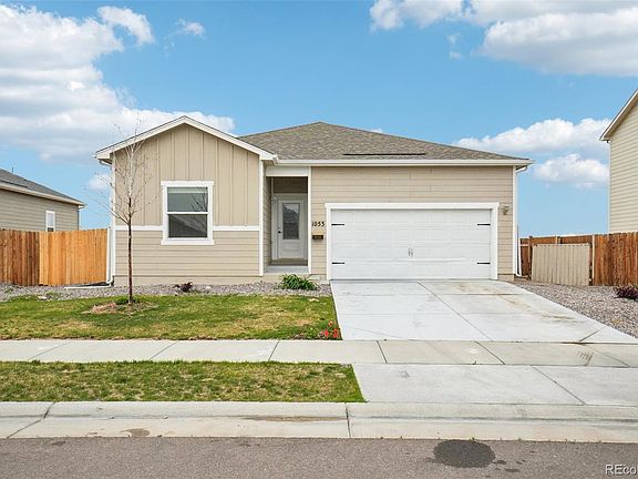 2nd image of 1053 Gianna Avenue