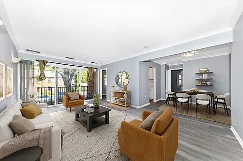 884 College Pkwy #201 Photo 1
