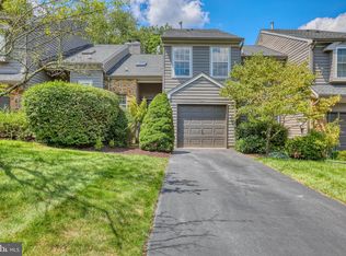 20 Andover Cres #F, Princeton, NJ 08540