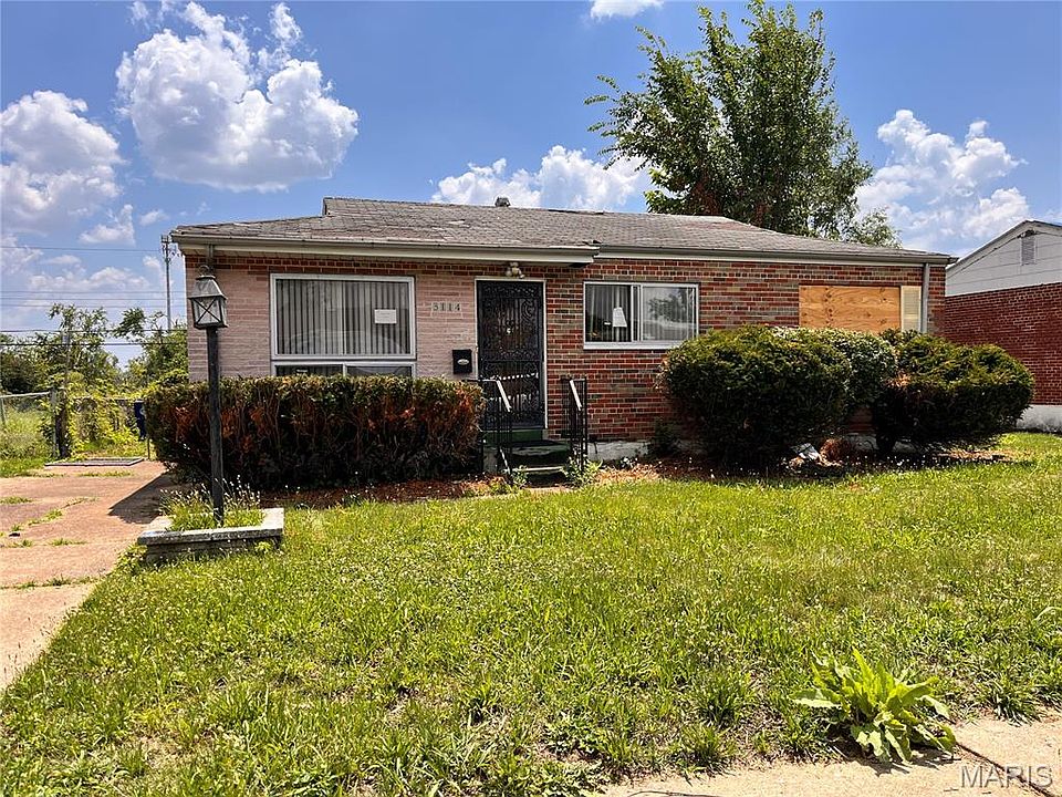 1st image of 3114 Clarence Ave