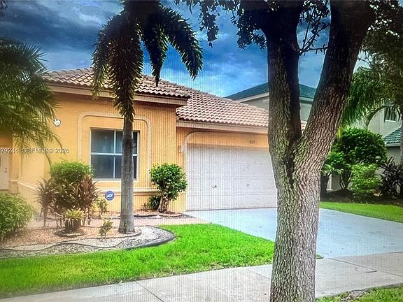 5th image of 803 Vista Meadows Dr