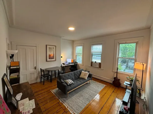 96 Pearl St #2A, Cambridge, MA 02139