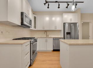 11077 Ravine Rd, Surrey, BC V3T 3X5