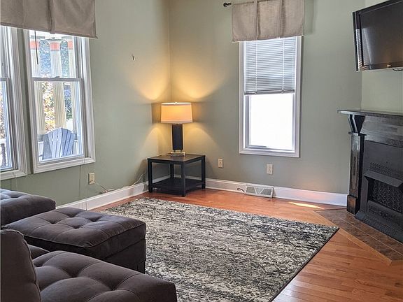 4th image of 436 Bird Ave