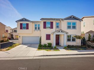 950 Helena Rdg, Lake Elsinore, CA 92530