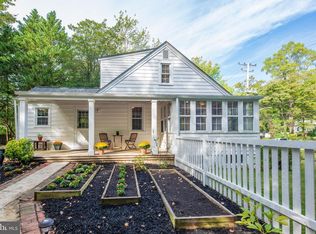 1033 Forest Hills Ave, Annapolis, MD 21403