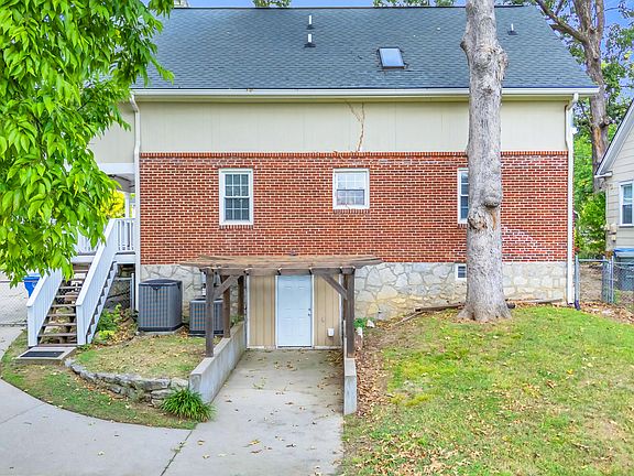 3rd image of 400 S Parkdale Ave