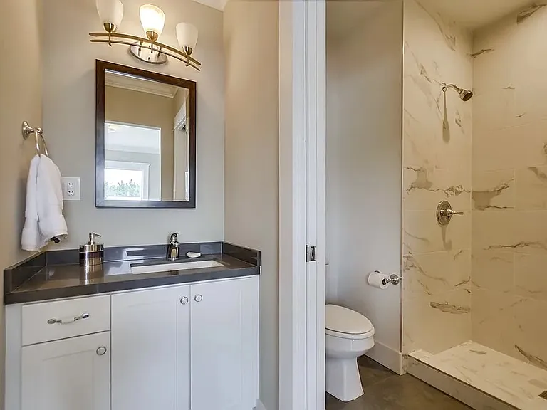 4004 Arizona St — Photo 16