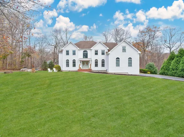 45 Admiral Drive, Monroe, CT 06468