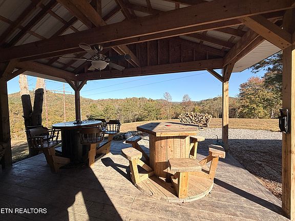 3rd image of 444 Roses Creek Rd