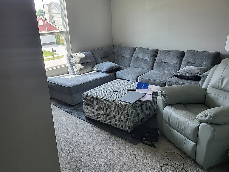 1019 Spring Hill Dr — Photo 12