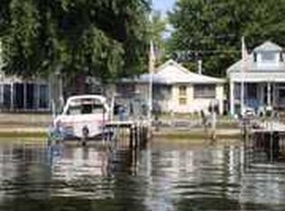 8542 Gardenier Ln, Sodus Pt, NY 14555