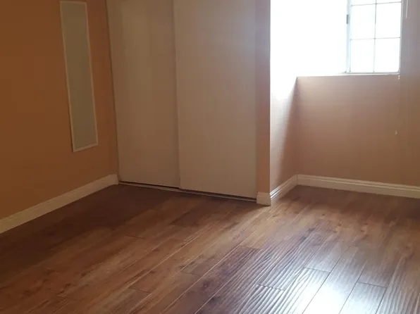 209 N Verdugo Rd, Glendale, CA 91206