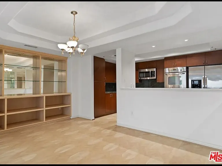 11690 Montana Ave #1003 — Photo 6