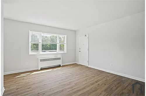 5509 Nannie Helen Burroughs Ave NE Photo 1