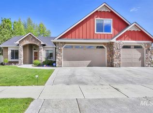 1188 E Loggers Pass, Saint Meridian, ID 83642