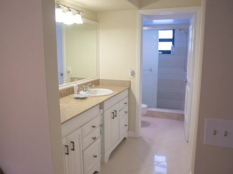 277 N Ocean Blvd #304 — Photo 35