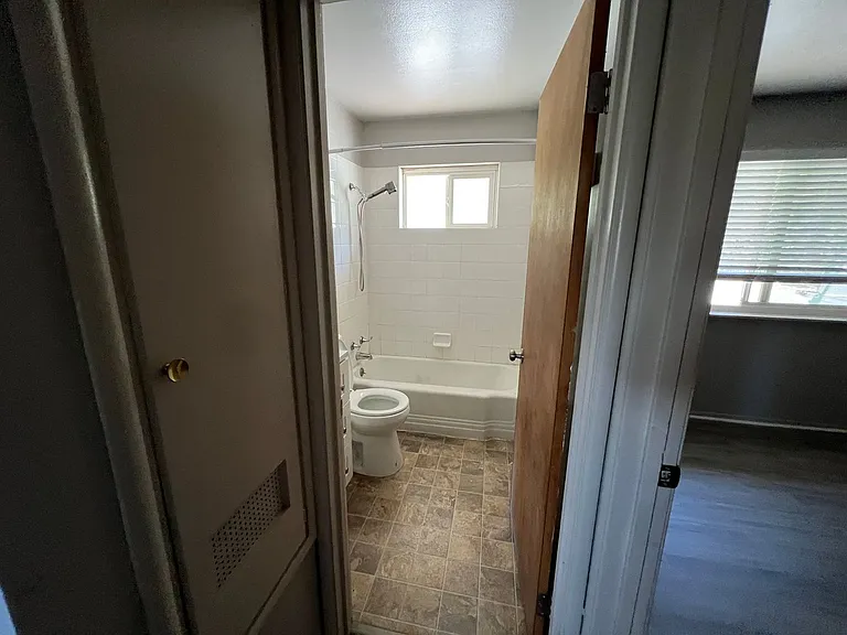 1001 Pardi Way — Photo 7