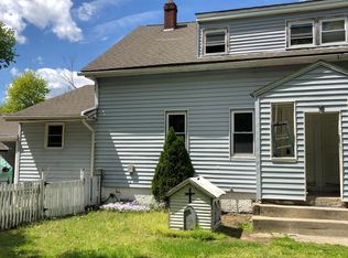 21 Miner St, Warwick, RI 02886