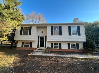 13549 Wisteria Dr, Germantown, MD 20874