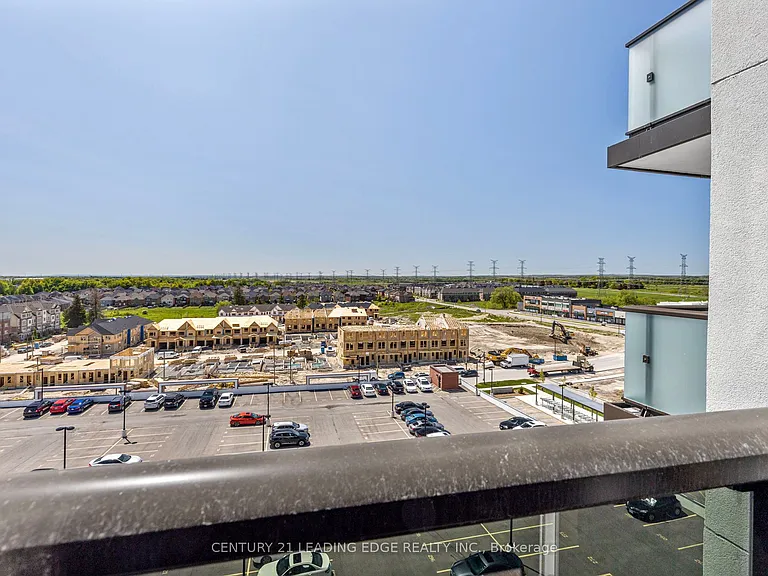2550 Simcoe St N #819 — Photo 11