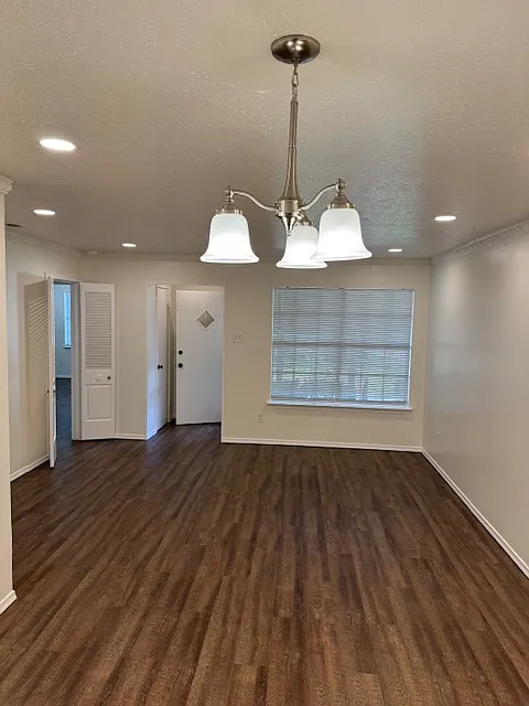 2 bed, 1300 sqft, $2,500 — Photo 3