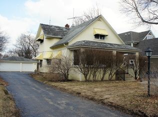 232 Appley Ave, Libertyville, IL 60048