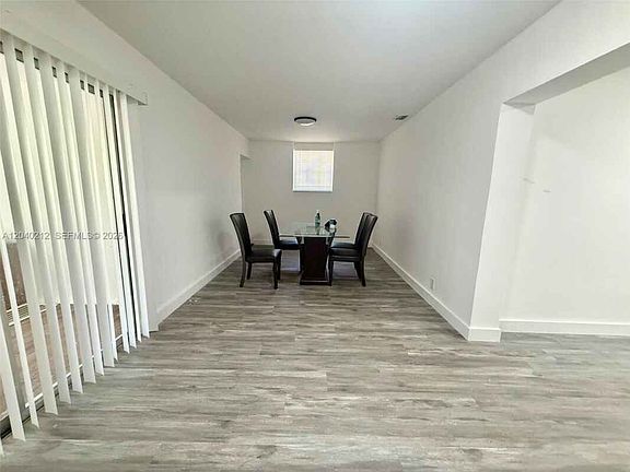 5th image of 730 SW 5th Ave