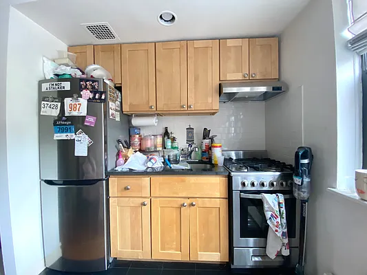 Rented by Compass | media 13