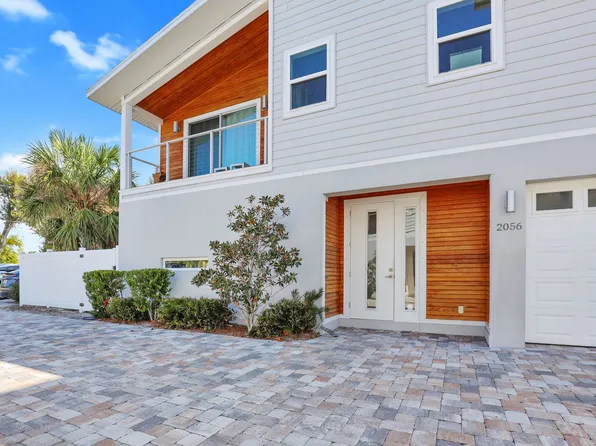 2056 Roselawn St, Sarasota, FL 34231