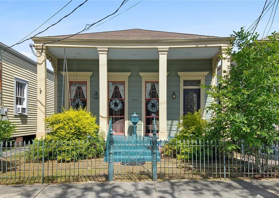 1st image of 228 Verret St