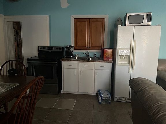 5th image of 5104 1st Ave W