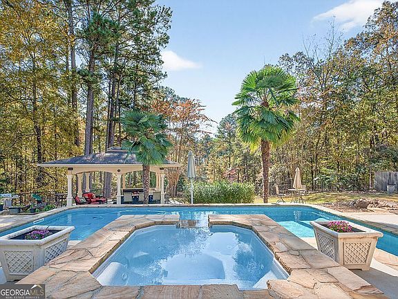 3rd image of 2150 Oglesby Bridge Rd SW