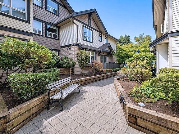 3rd image of 4468 Albert St #306